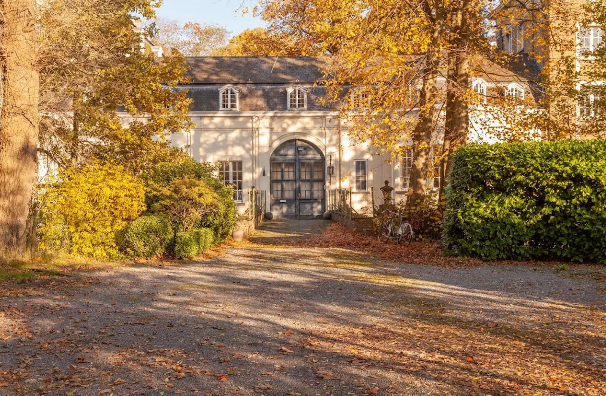 Kasteel Ter Beken, Belgium